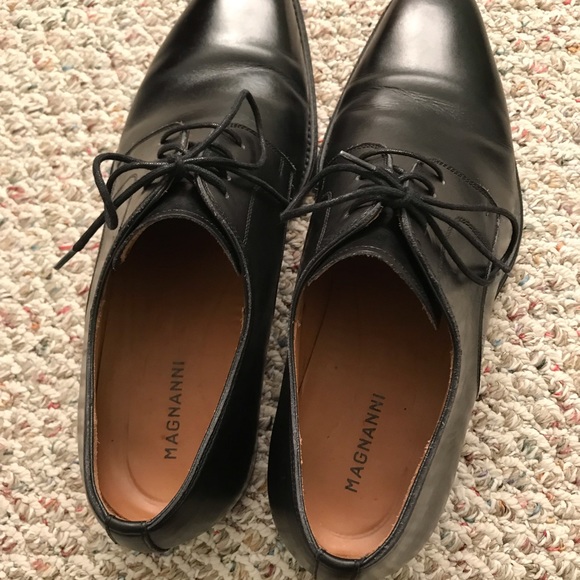 Magnanni Dress Shoes - Picture 3 of 4